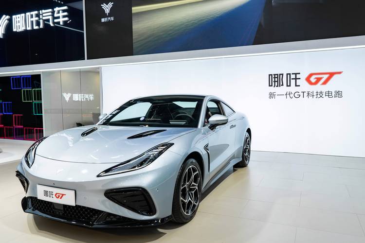 深圳南山区嘉顺泽企业管理咨询哪吒汽车在智能汽车领域的表现，领途汽车在新能源汽车市场中的影响力